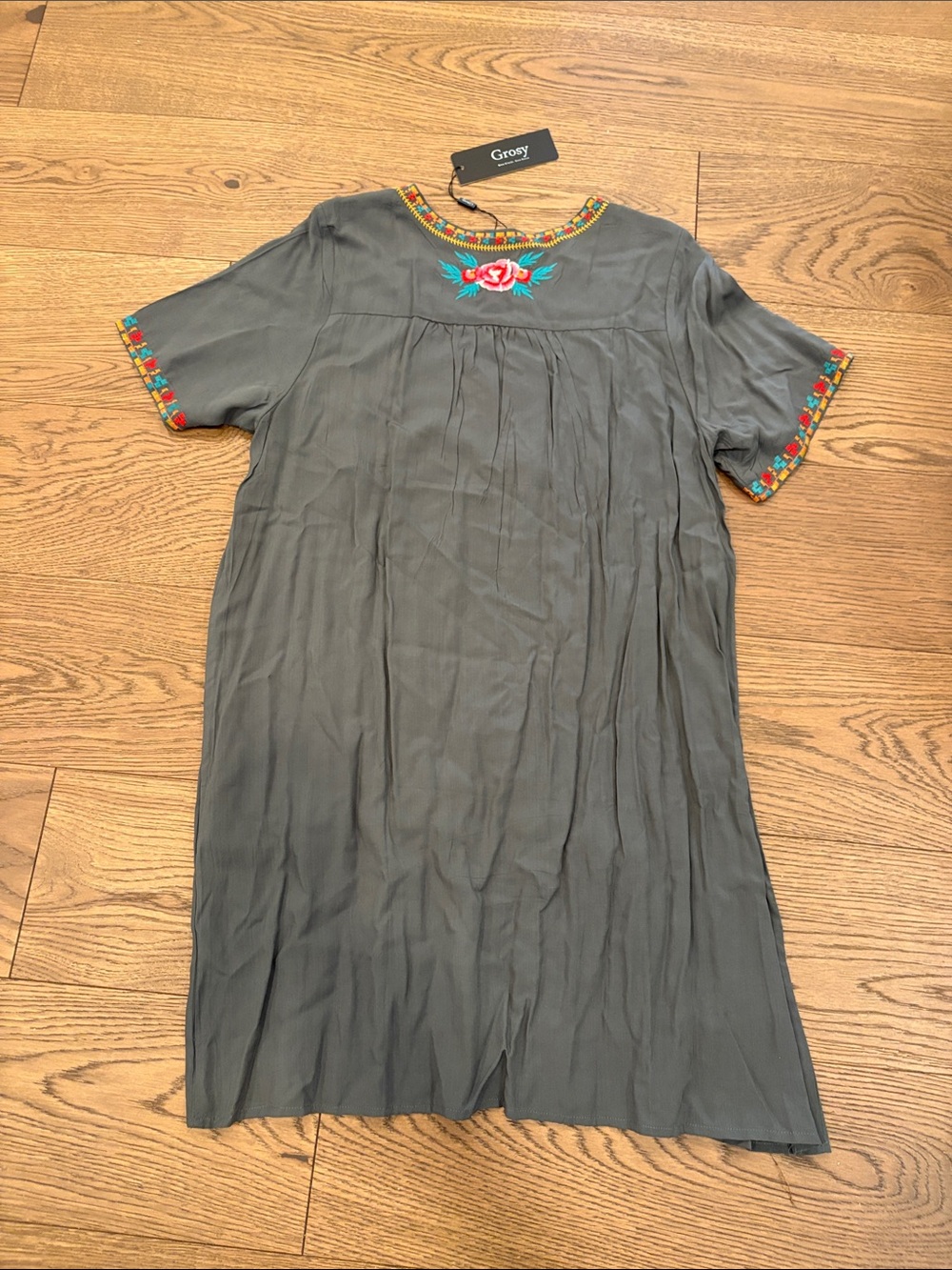 Embroidered Green V-Neck Mini Dress - Picture 2 of 4